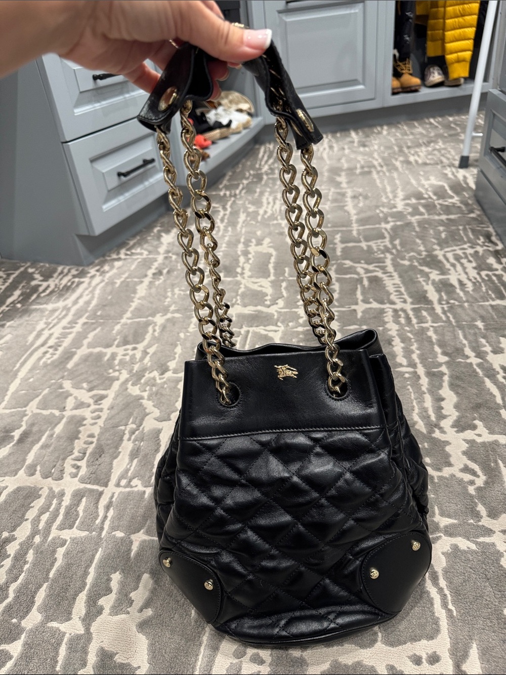 Burberry bucket bag